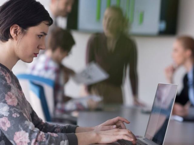 mikeldi formación profesiones futuro