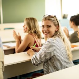 Alumna de curso de formación subvencionado por Lanbide en Centro Estudios Mikeldi