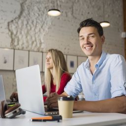 doble grado administración bilbao centro estudios mikeldi
